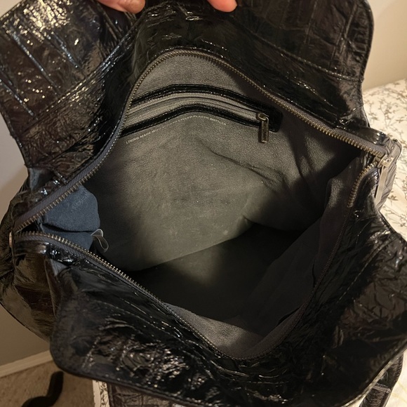 Matt and Nat Shoulder Bag. - Picture 2 of 3